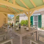Rural Olive Krka- 4 Bedrooms, 3 Bathrooms, Private Pool, Park Krka 10 Min