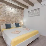 别墅 Rural Olive Krka- 4 Bedrooms, 3 Bathrooms, Private Pool, Park Krka 10 Min *