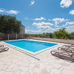 别墅 Rural Olive Krka- 4 Bedrooms, 3 Bathrooms, Private Pool, Park Krka 10 Min Ljubotic