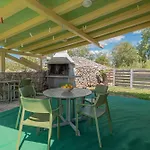 Rural Olive Krka- 4 Bedrooms, 3 Bathrooms, Private Pool, Park Krka 10 Min *