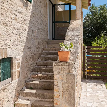 Rural Olive Krka: Poolside Retreat Near Krka Park Ljubotic