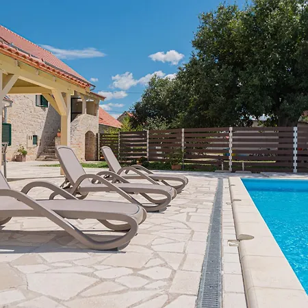 Rural Olive Krka: Poolside Retreat Near Krka Park Villa