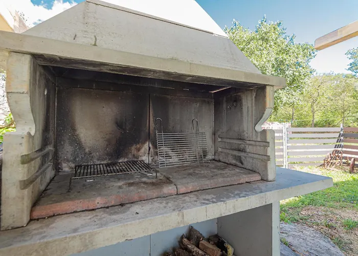 וילה Rural Olive Krka- 4 Bedrooms, 3 Bathrooms, Private Pool, Park Krka 10 Min Ljubotic